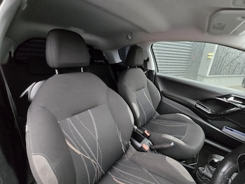 Used Peugeot 208 2012 for sale - 78285529: Photo