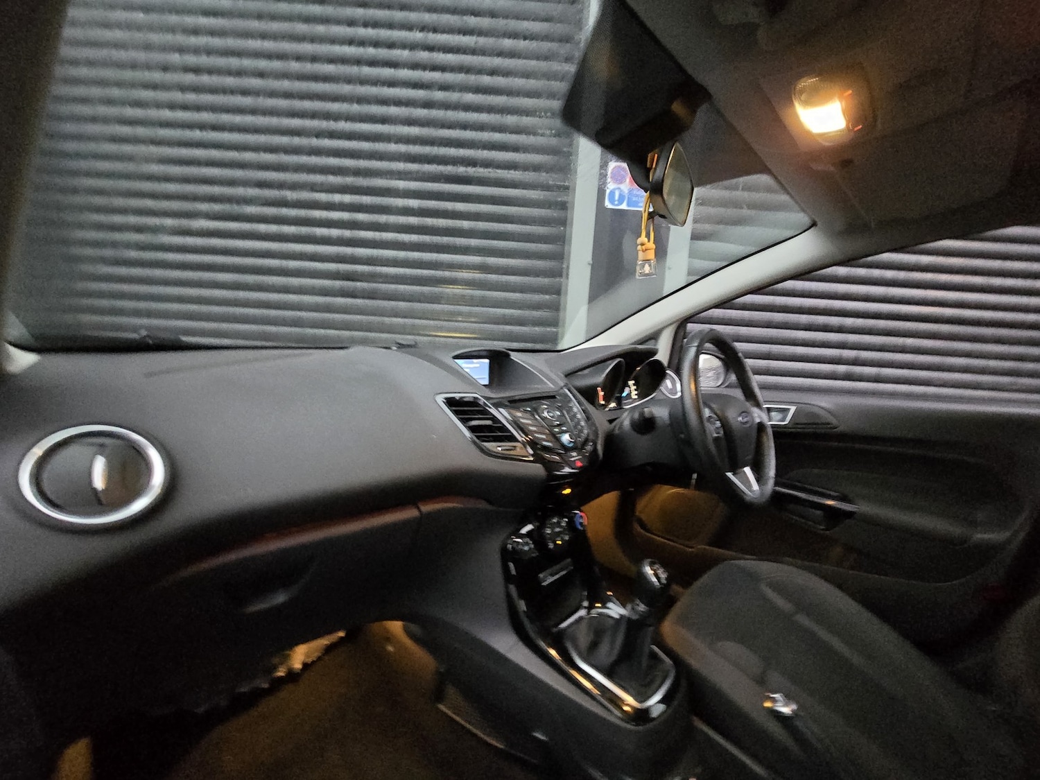 Used Ford Fiesta 2015 for sale - 77258552: Photo 9