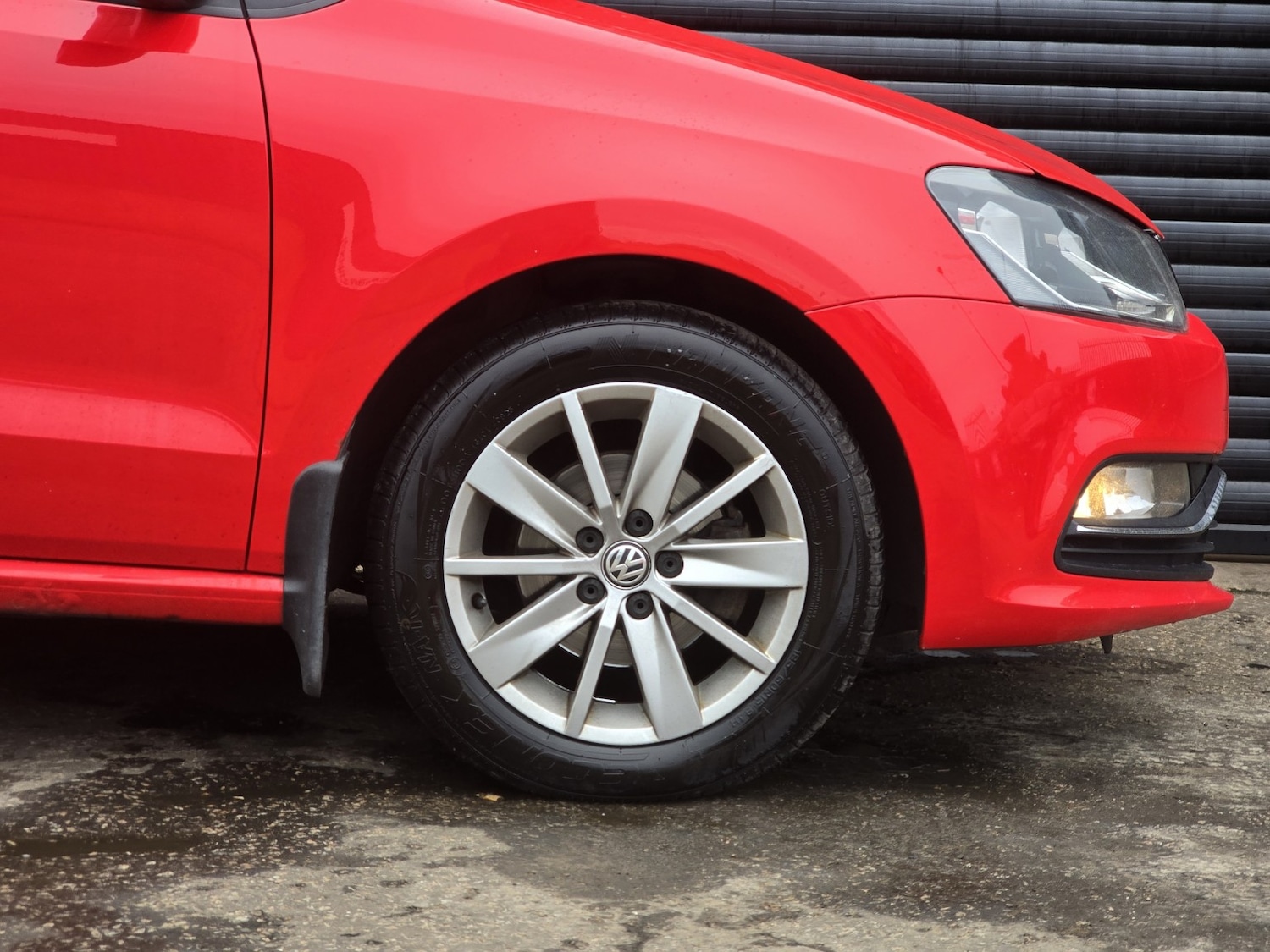 Used Volkswagen Polo 2015 for sale - 76387274: Photo 7