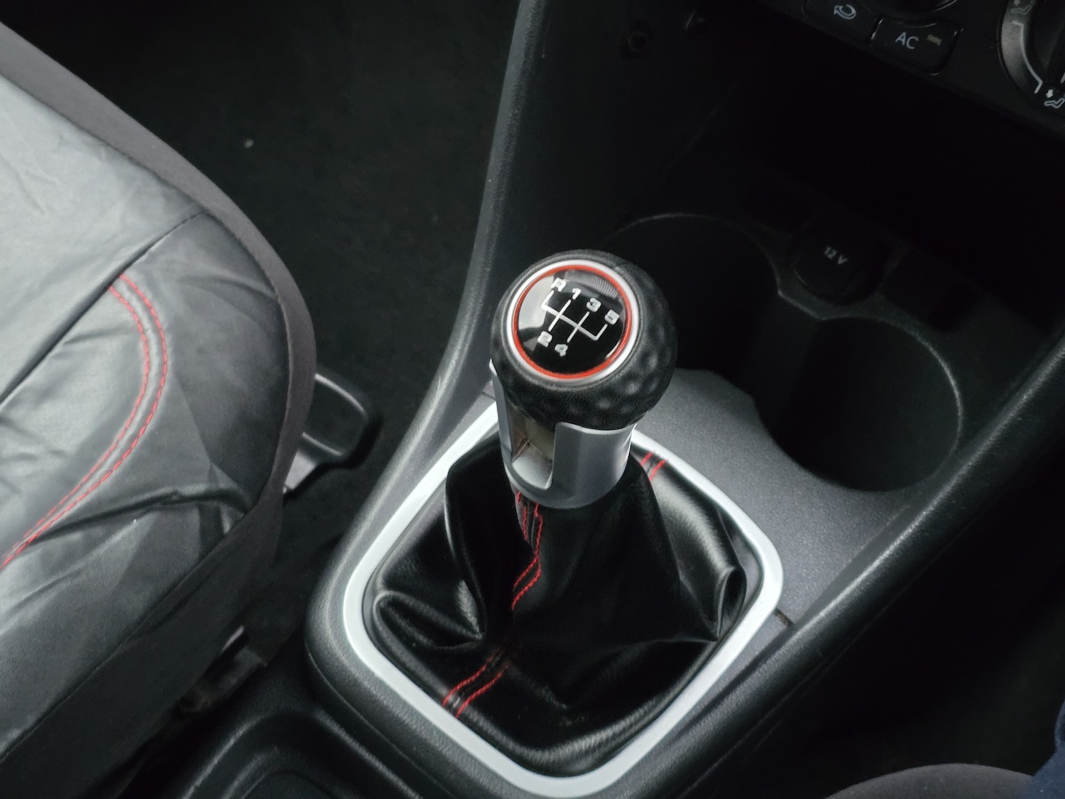 Used Volkswagen Polo 2011 for sale - 77610097: Photo 10