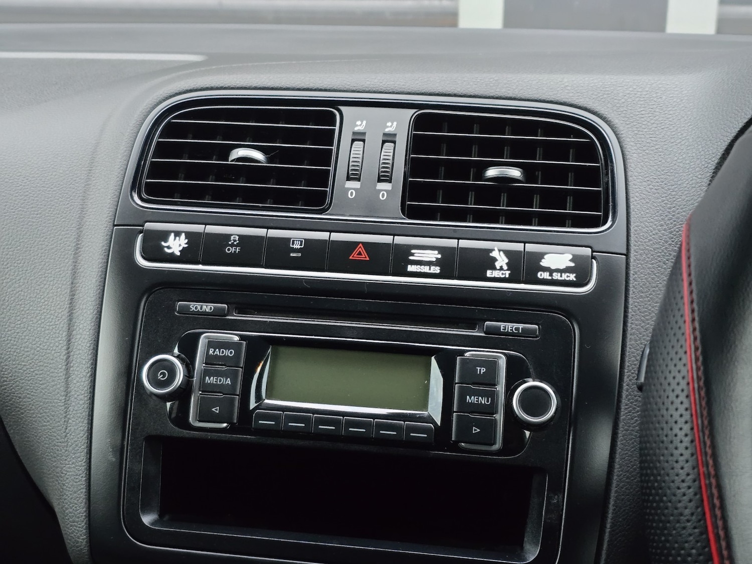 Used Volkswagen Polo 2011 for sale - 77610097: Photo 12