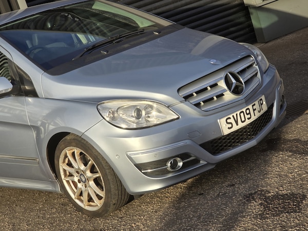 Used Mercedes-Benz B-Class 2009 for sale - 76058100: Photo 3