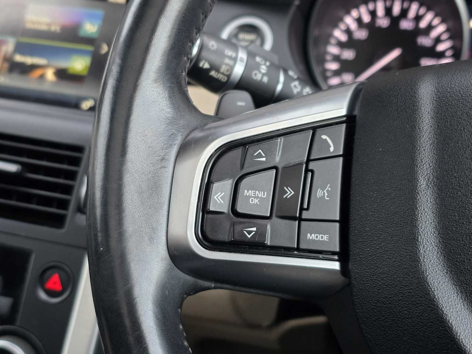 Used Land Rover Discovery Sport 2016 for sale - 77065653: Photo 9