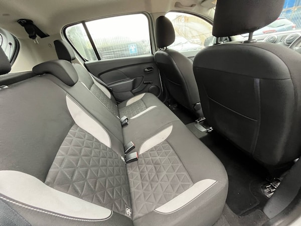 Used Dacia Sandero Stepway 2014 for sale - 76164435: Photo 5