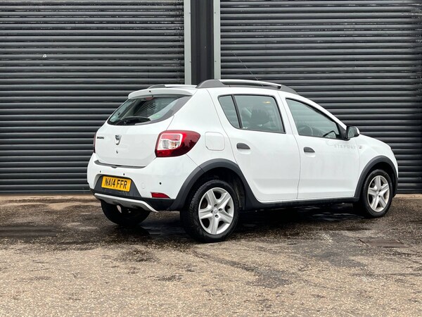 Used Dacia Sandero Stepway 2014 for sale - 76164435: Photo 6