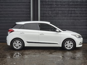Used Hyundai i20 2016 for sale - 77465030: Photo