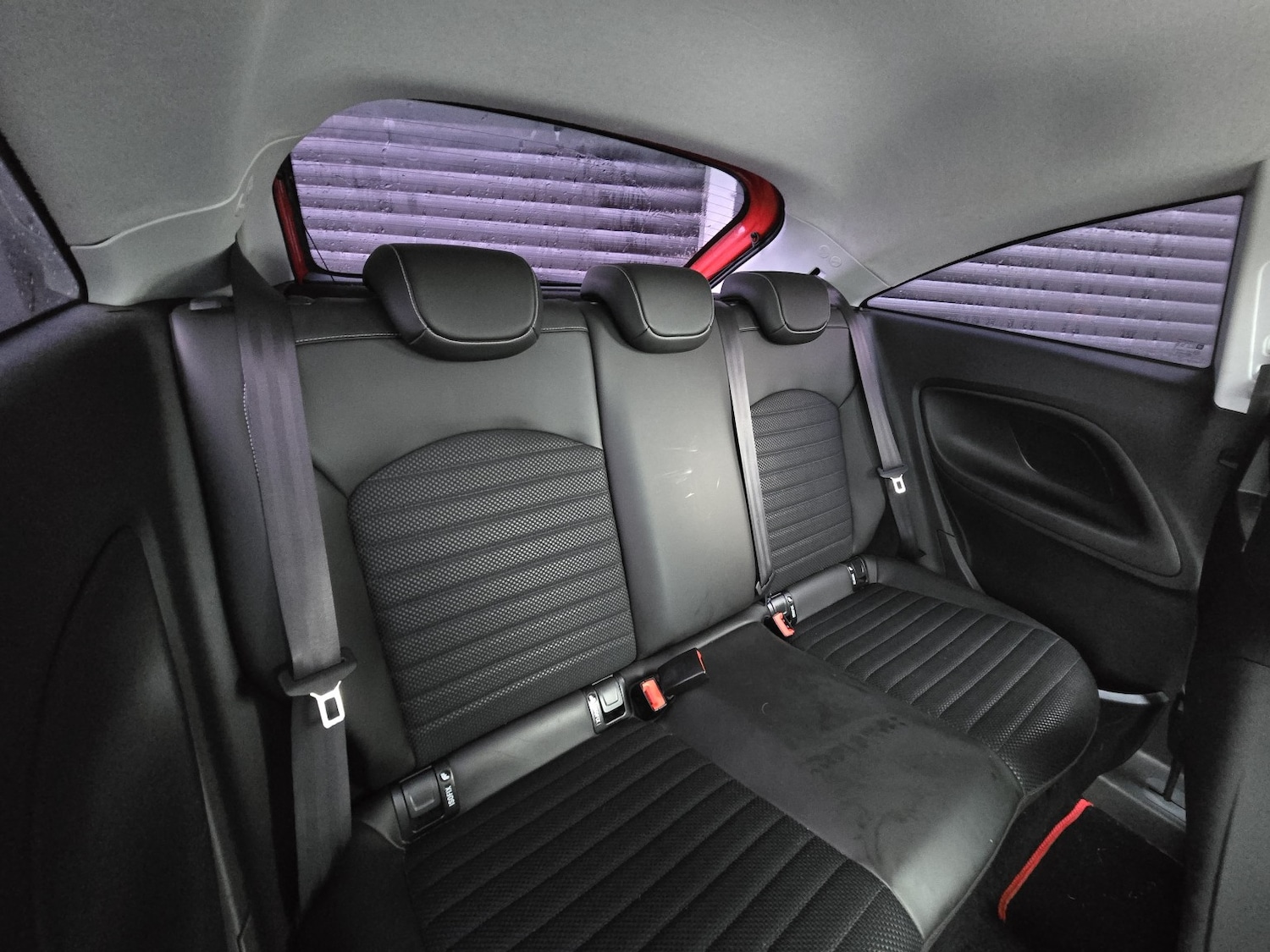 Used Vauxhall Corsa 2016 for sale - 77162279: Photo 3