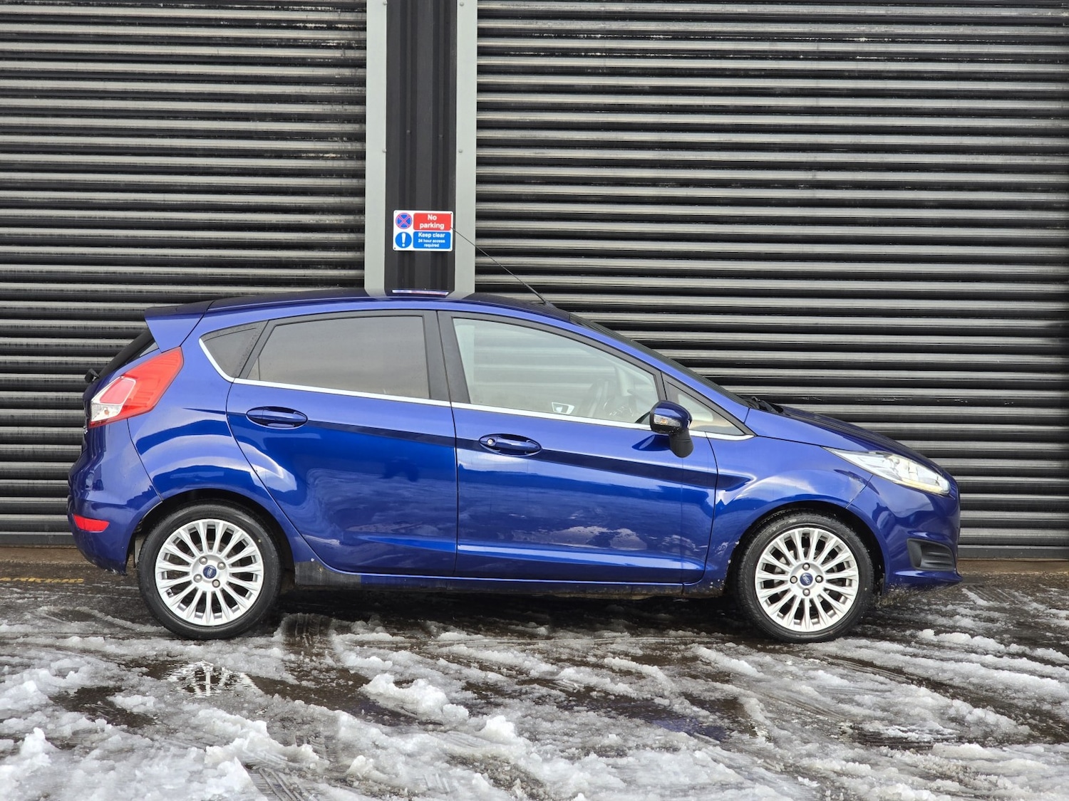 Used Ford Fiesta 2013 for sale - 77089854: Photo 8