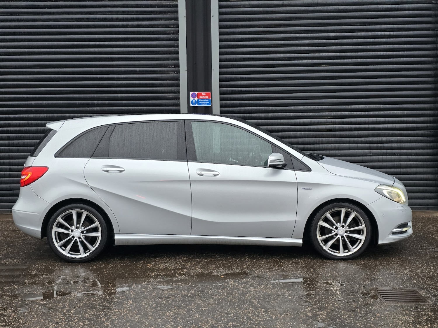 Used Mercedes-Benz B Class 2012 for sale - 77258594: Photo 6