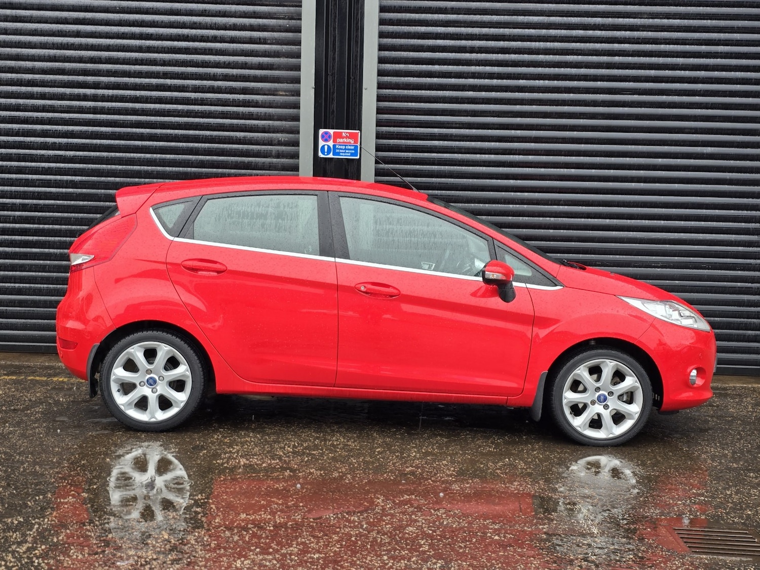 Used Ford Fiesta 2011 for sale - 77668461: Photo 6