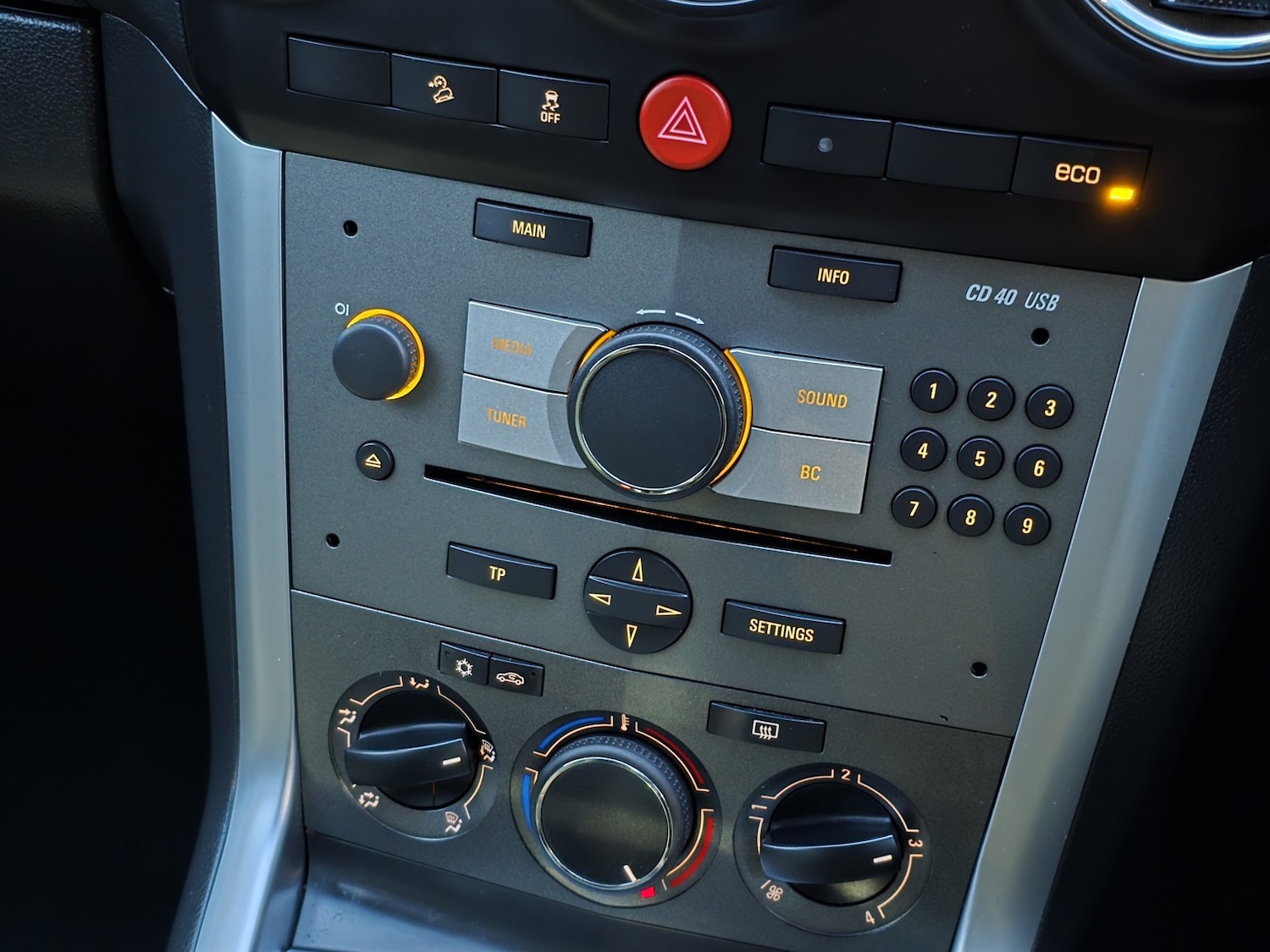 Used Vauxhall Antara 2015 for sale - 77289127: Photo 13