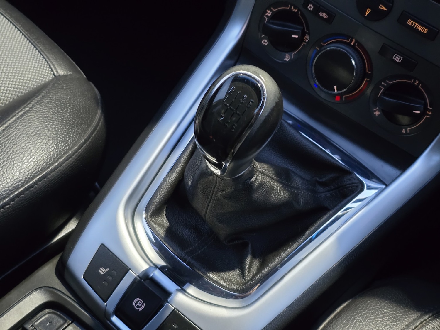 Used Vauxhall Antara 2015 for sale - 77289127: Photo 14