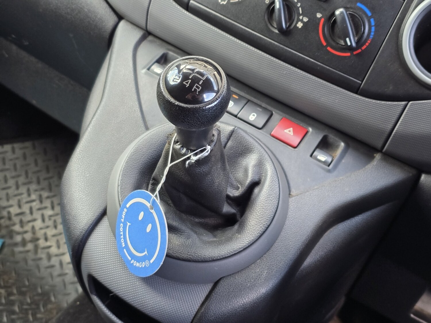 Used Peugeot Partner 2017 for sale - 77945737: Photo 12