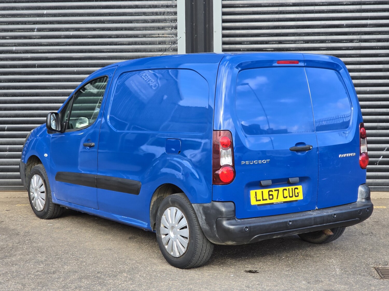 Used Peugeot Partner 2017 for sale - 77945737: Photo 8