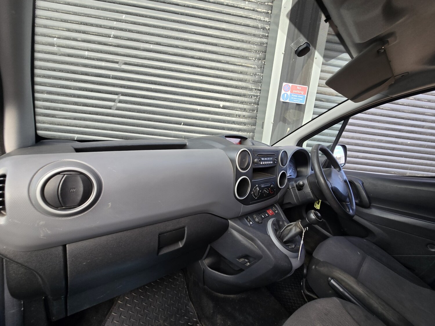 Used Peugeot Partner 2017 for sale - 77945737: Photo 9