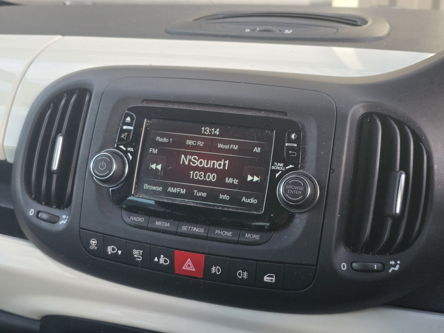 Used Fiat 500L 2014 for sale - 76142495: Photo 10