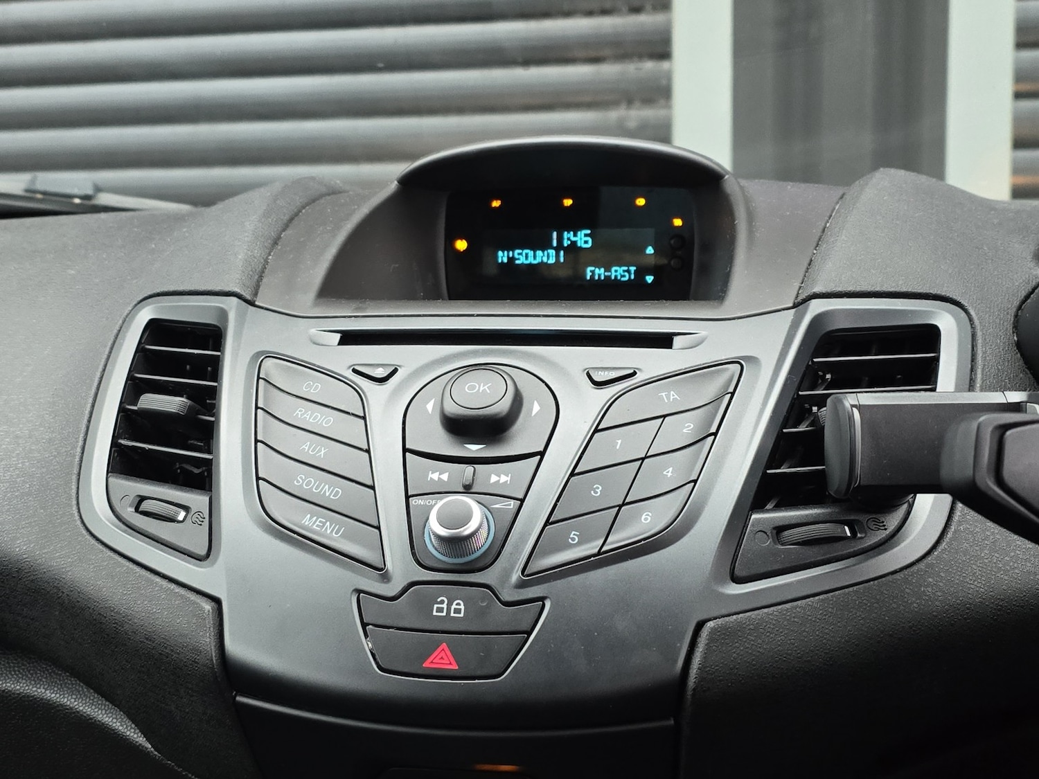 Used Ford Fiesta 2014 for sale - 76924513: Photo 10