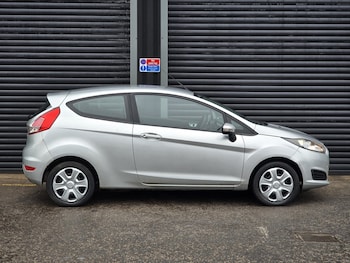 Used Ford Fiesta 2014 for sale - 76924513: Photo