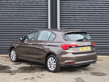 Used Fiat Tipo 2017 for sale - 76186621: Photo 2