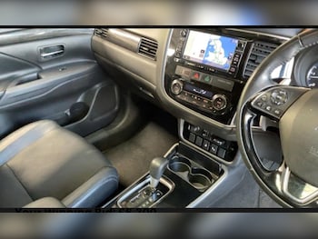 Used Mitsubishi Outlander 2018 for sale - 78854426: Photo
