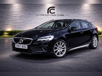 Used Volvo V40 2017 for sale - 78615890: Photo