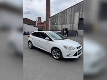 Used Ford Focus 2013 for sale - 79401530: Photo