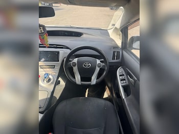 Used Toyota Prius 2019 for sale - 79464501: Photo