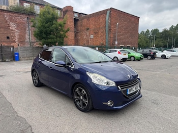 Used Peugeot 208 2013 for sale - 79539981: Photo