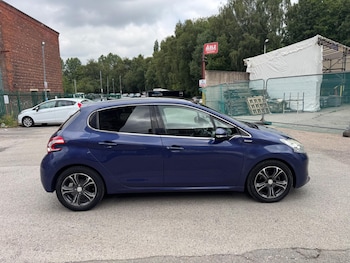 Used Peugeot 208 2013 for sale - 79539981: Photo