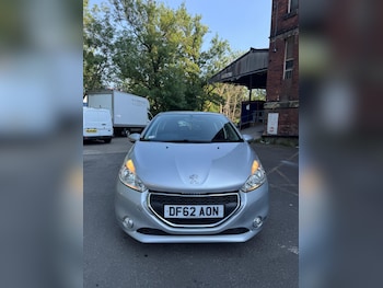 Used Peugeot 208 2012 for sale - 79224934: Photo