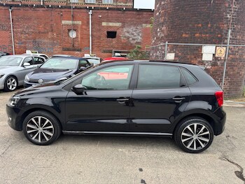 Used Volkswagen Polo 2011 for sale - 79565916: Photo
