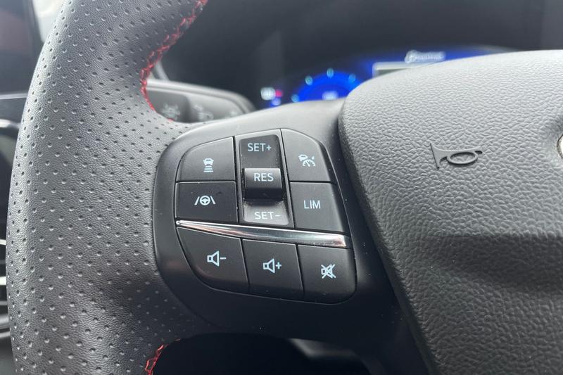 Used Ford Kuga 2023 for sale - 77529077: Photo 33