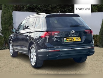 Used Volkswagen Tiguan Allspace 2025 for sale - 79249821: Photo