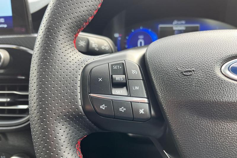 Used Ford Kuga 2022 for sale - 75960005: Photo 25