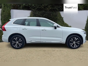 Used Volvo XC60 2022 for sale - 79102509: Photo