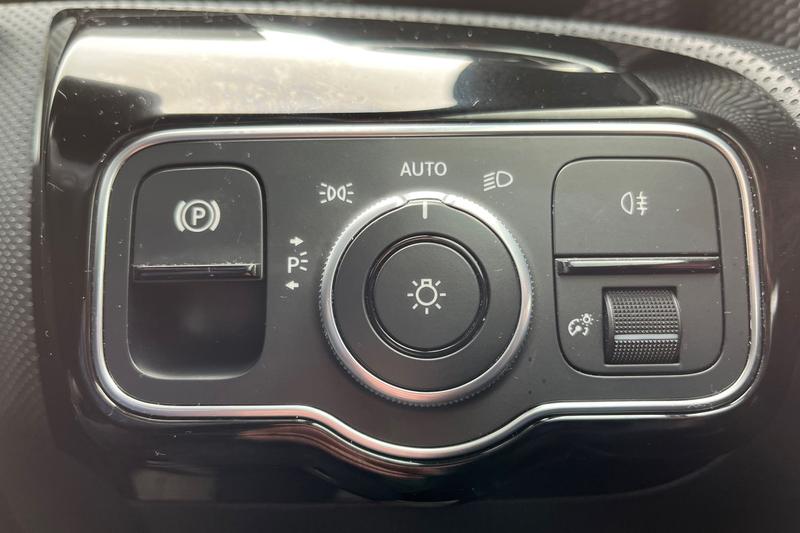 Used Mercedes-Benz A-Class 2019 for sale - 75985147: Photo 22