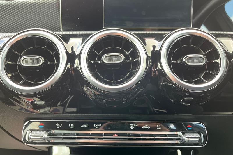 Used Mercedes-Benz A-Class 2019 for sale - 75985147: Photo 30