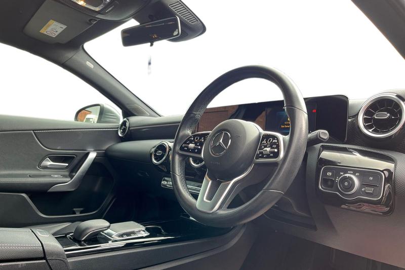 Used Mercedes-Benz A-Class 2019 for sale - 75985147: Photo 9