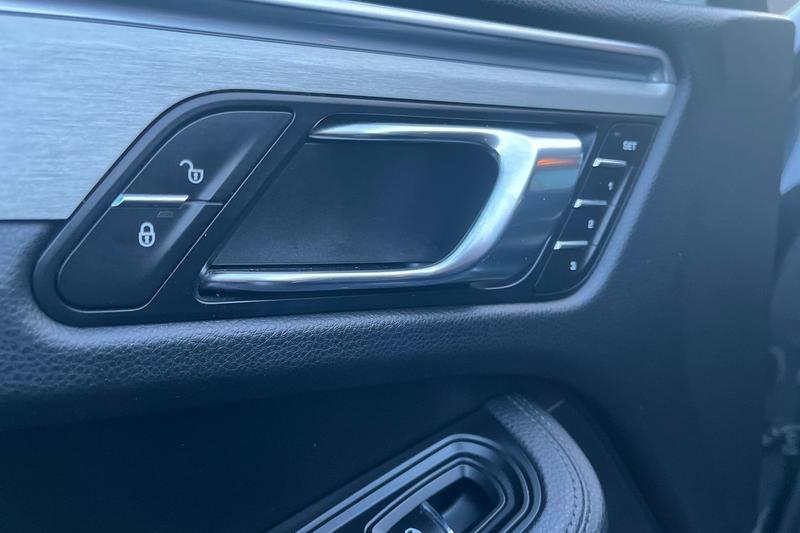 Used Porsche Macan 2016 for sale - 77323566: Photo 28