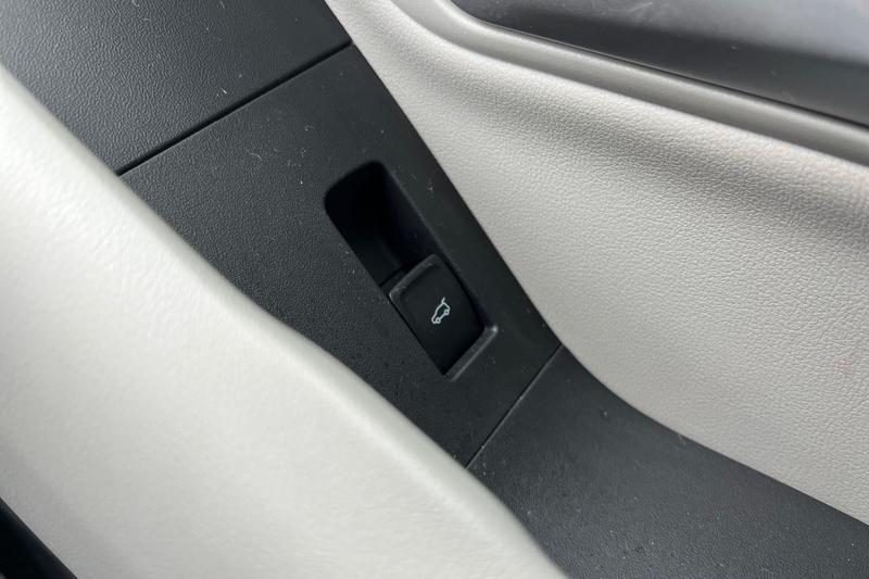 Used Ford Explorer 2024 for sale - 76734702: Photo 25