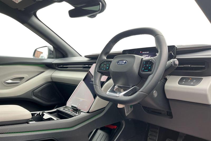 Used Ford Explorer 2024 for sale - 76734702: Photo 9