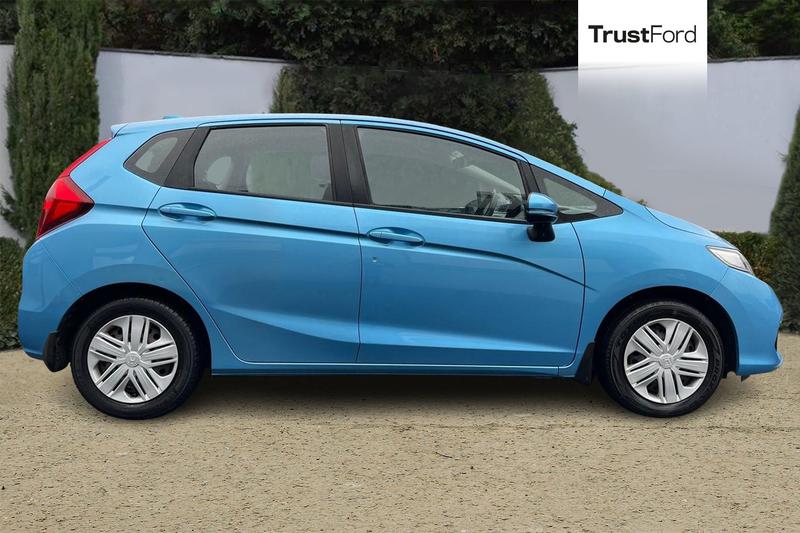 Used Honda Jazz 2018 for sale - 76117430: Photo 3