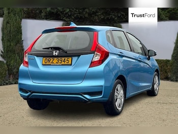 Used Honda Jazz 2018 for sale - 76117430: Photo 4