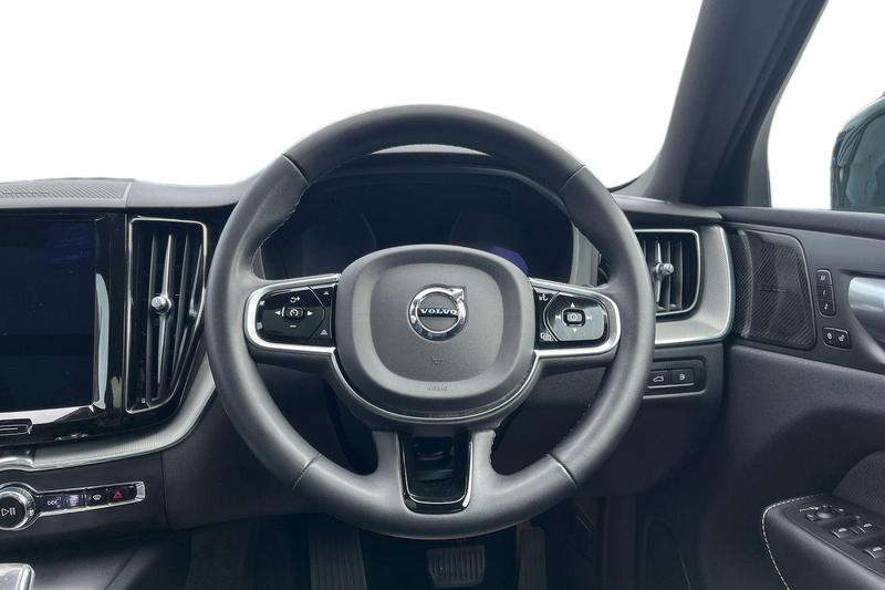 Used Volvo XC60 2023 for sale - 77672578: Photo 11
