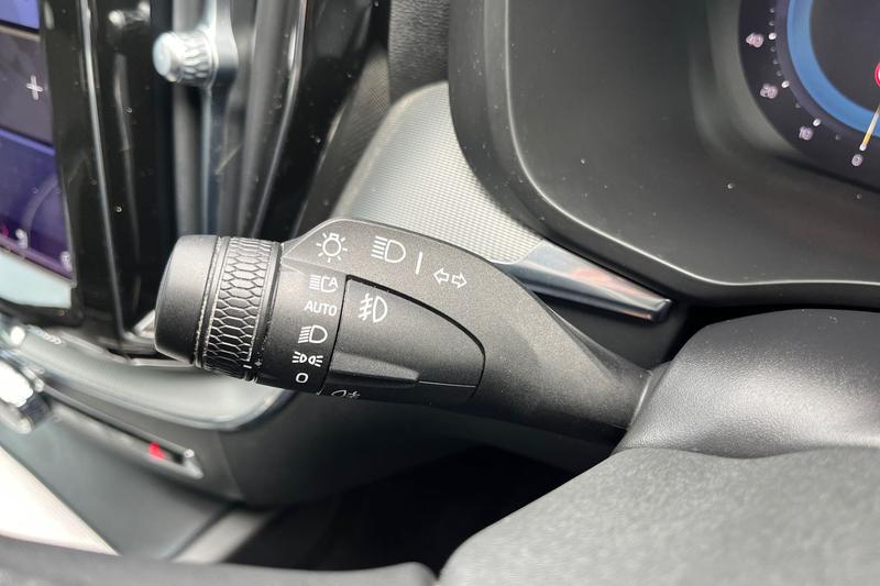 Used Volvo XC60 2023 for sale - 77672578: Photo 14