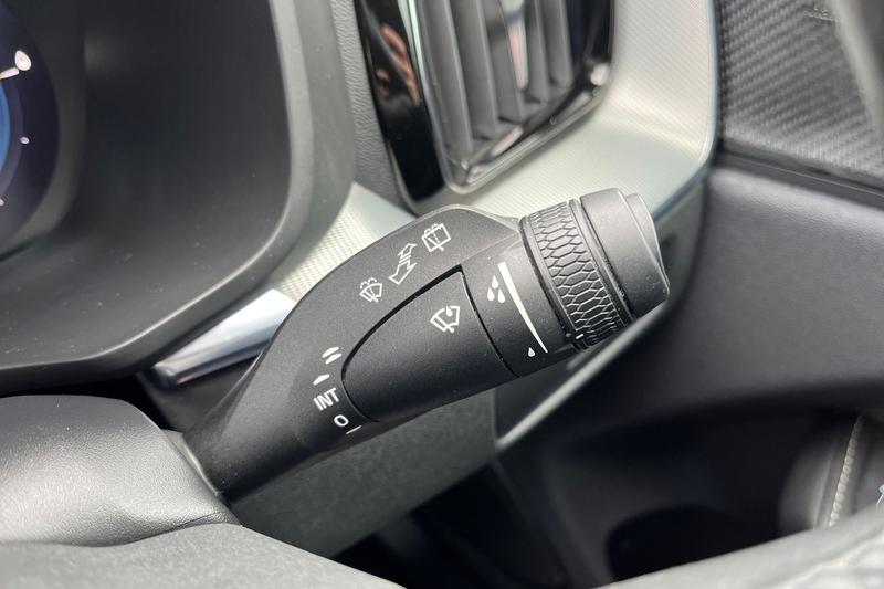 Used Volvo XC60 2023 for sale - 77672578: Photo 15