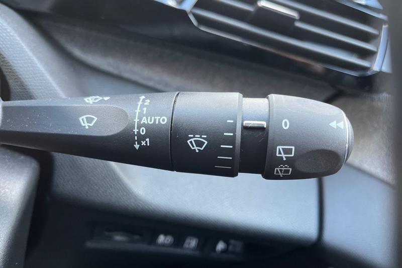 Used Peugeot 308 2023 for sale - 78021250: Photo 15