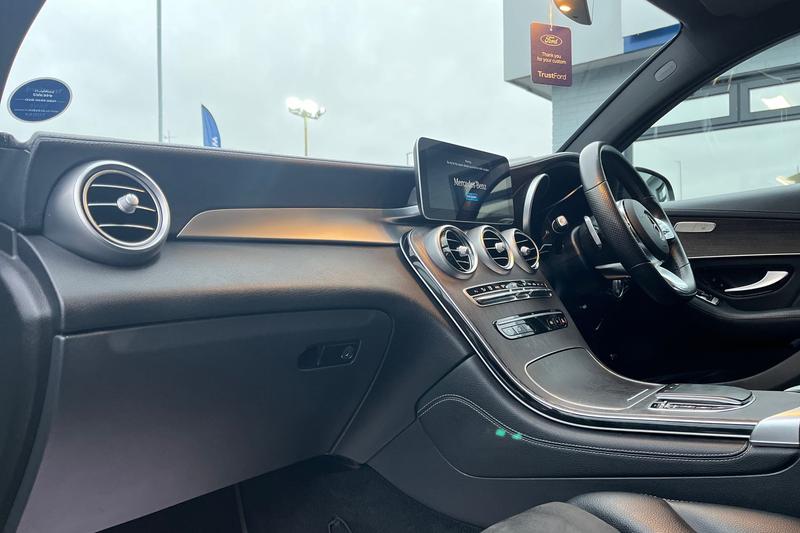 Used Mercedes-Benz GLC 2019 for sale - 77442008: Photo 18
