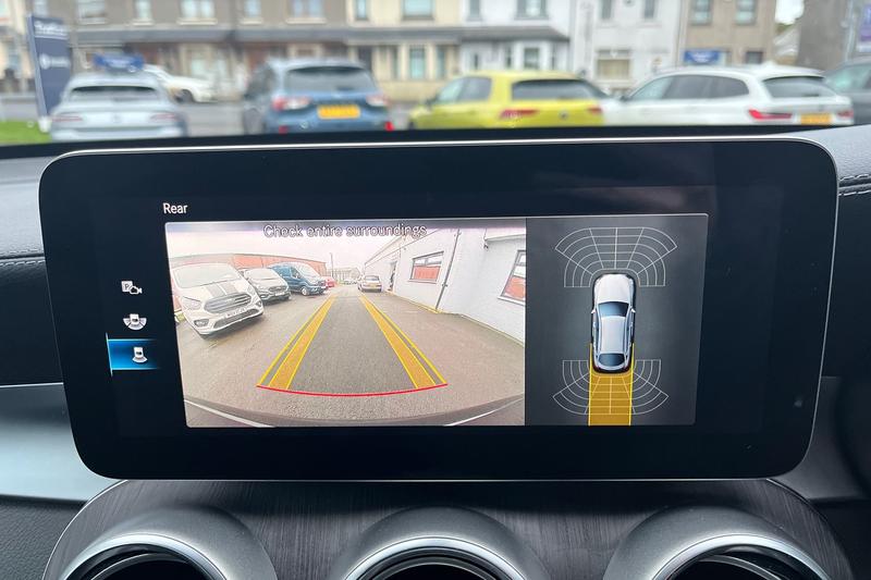 Used Mercedes-Benz GLC 2019 for sale - 77442008: Photo 39