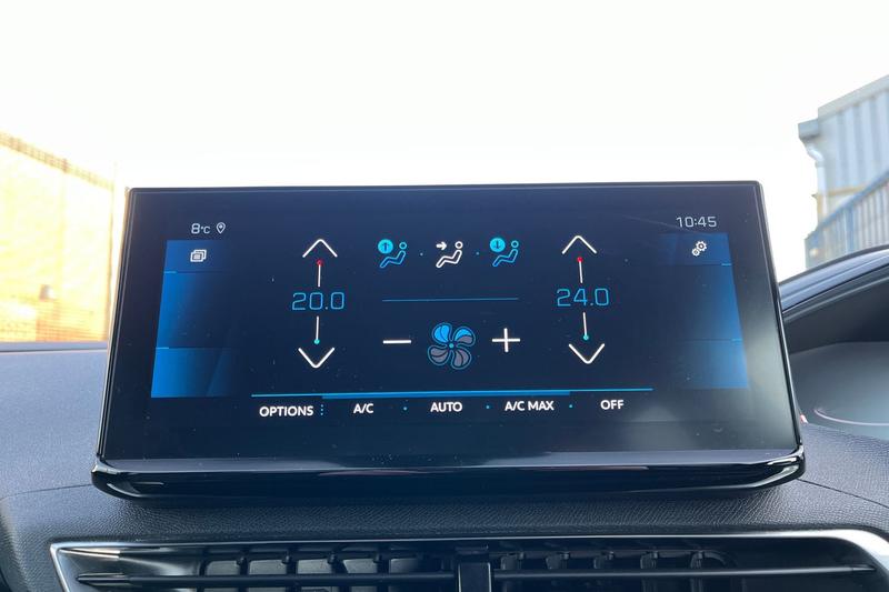 Used Peugeot 3008 2023 for sale - 77367659: Photo 32